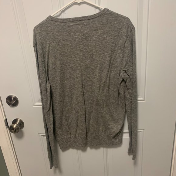 American Eagle Gray Cotton Sz M VNeck Sweater - Picture 4 of 4
